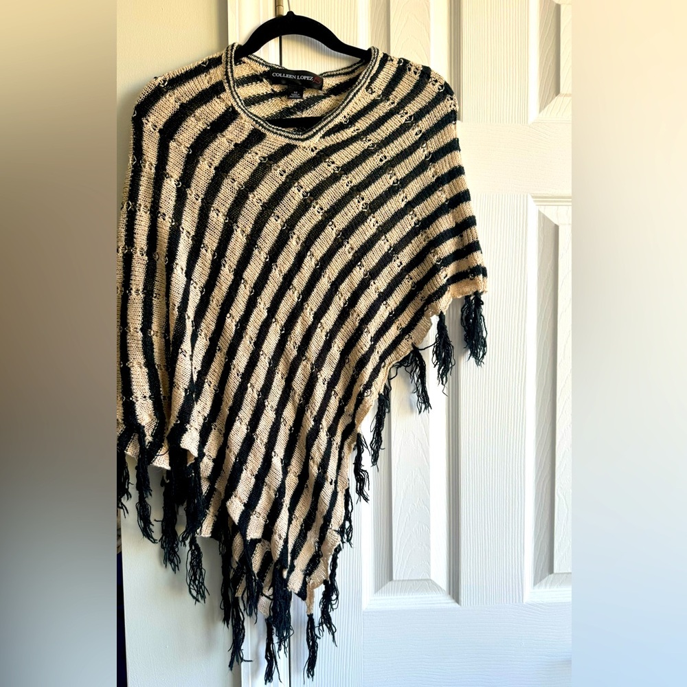🌟 FLASH SALE - Fringe Poncho / Fringe Cape - Colleen Lopez - Size XS